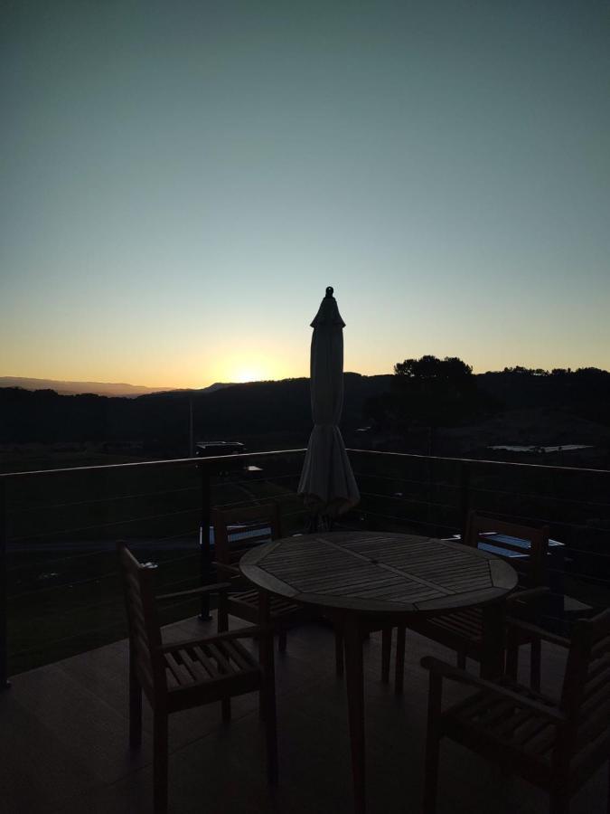 הוילה אורוביסי Casa Por Do Sol Com Banheira De Hidromassagem מראה חיצוני תמונה