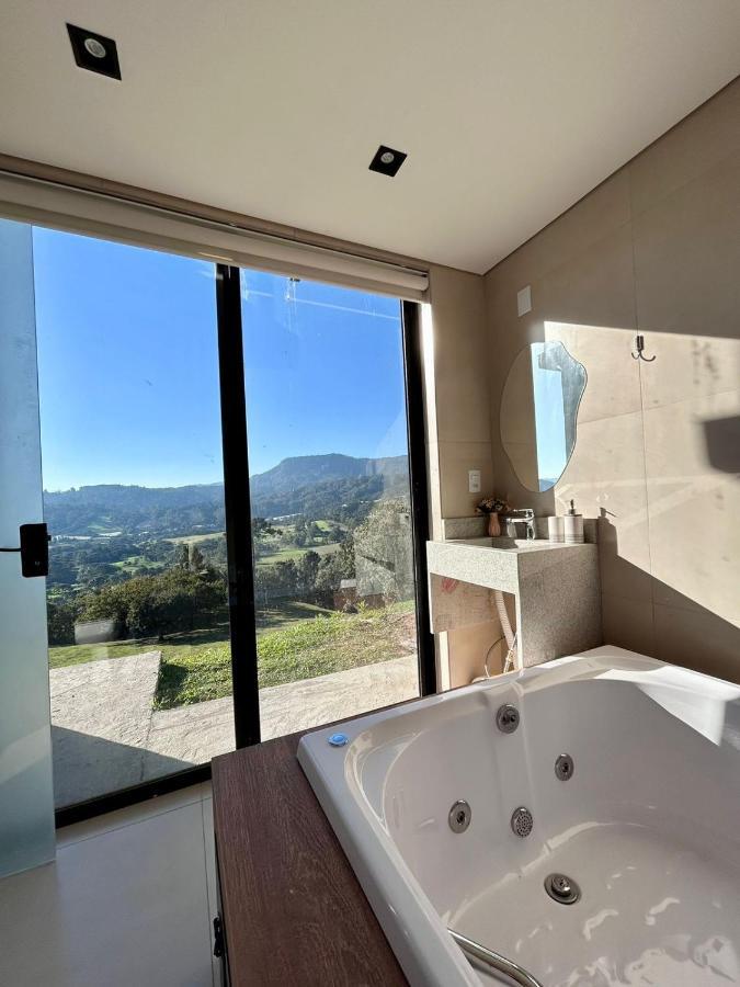 הוילה אורוביסי Casa Por Do Sol Com Banheira De Hidromassagem מראה חיצוני תמונה